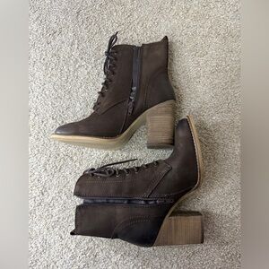 Steve Madden Boots